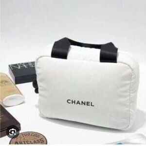 🖤CHANEL Mini Cosmetic Bag🖤